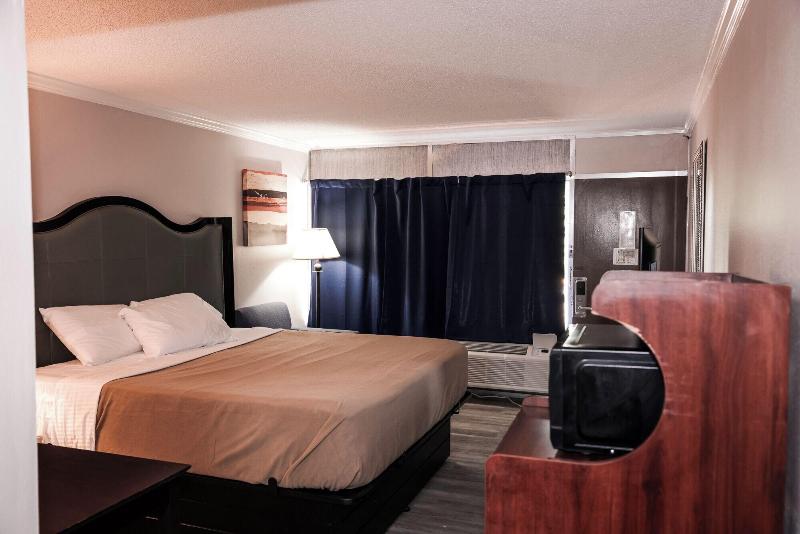 Riverside Inn Suites By Oyo Danville Ceaser Casino image
