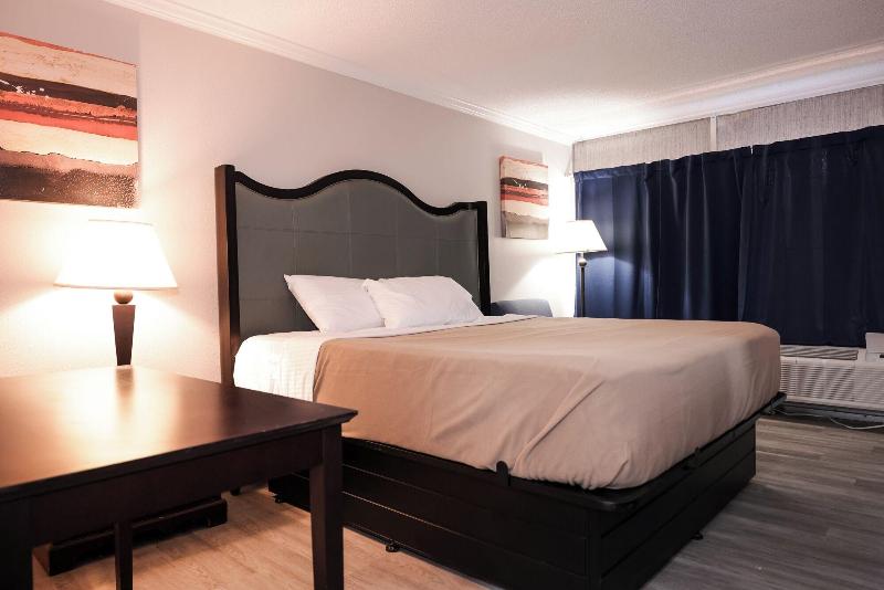 Riverside Inn Suites By Oyo Danville Ceaser Casino image