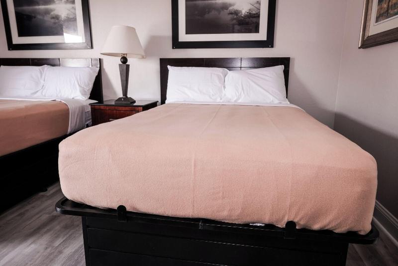 Riverside Inn Suites By Oyo Danville Ceaser Casino image