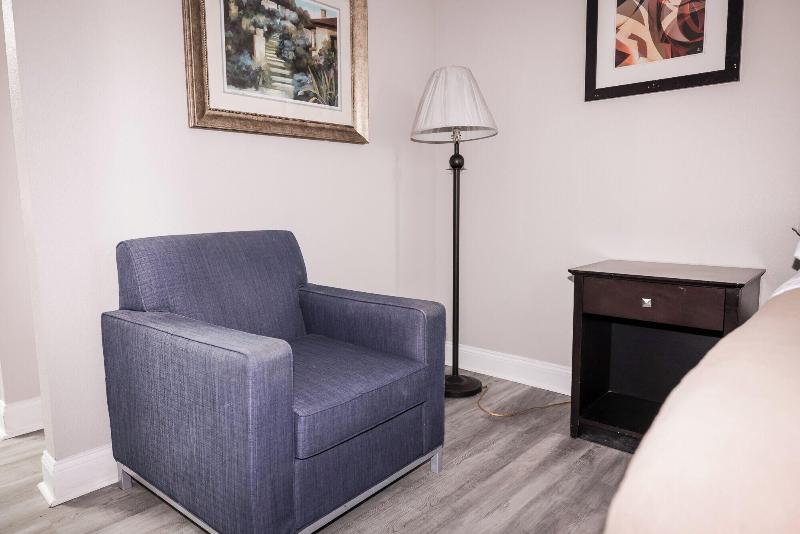 Riverside Inn Suites By Oyo Danville Ceaser Casino image