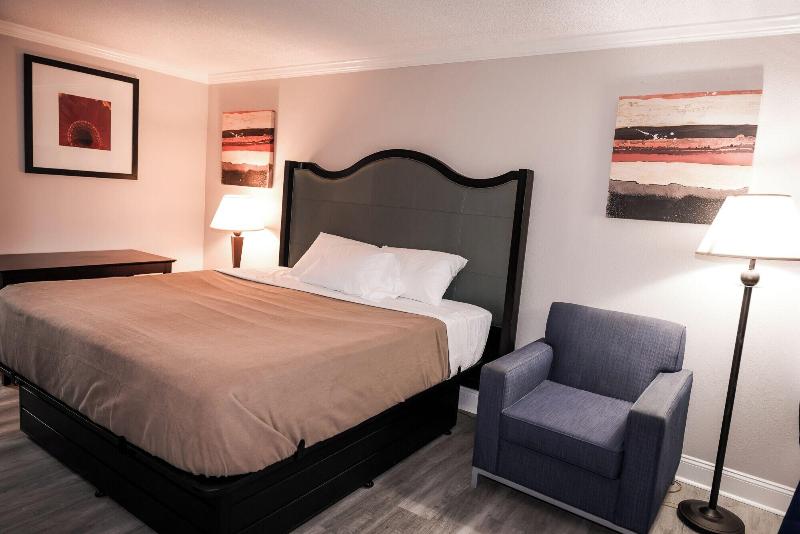 Riverside Inn Suites By Oyo Danville Ceaser Casino image