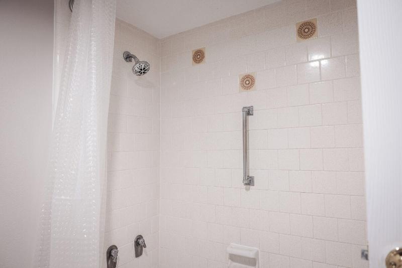 Riverside Inn Suites By Oyo Danville Ceaser Casino image