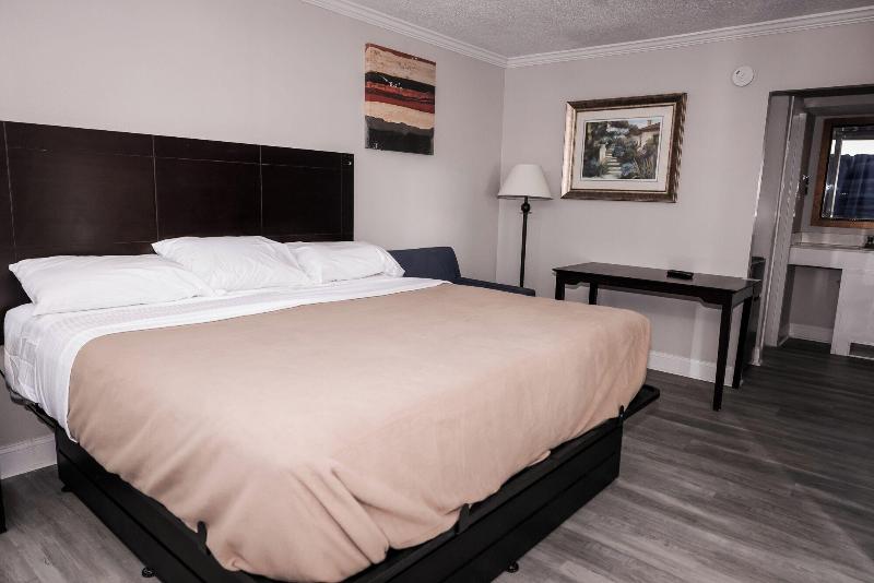 Riverside Inn Suites By Oyo Danville Ceaser Casino image
