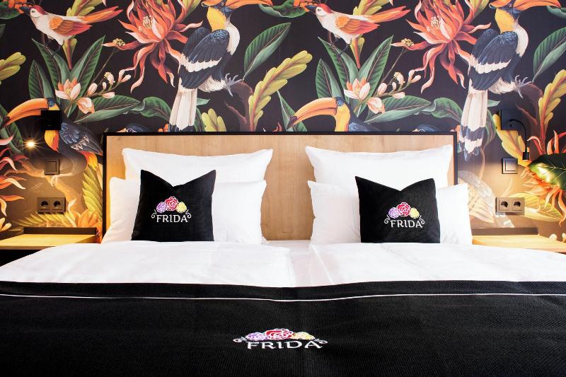 Frida Hotel Cafe image
