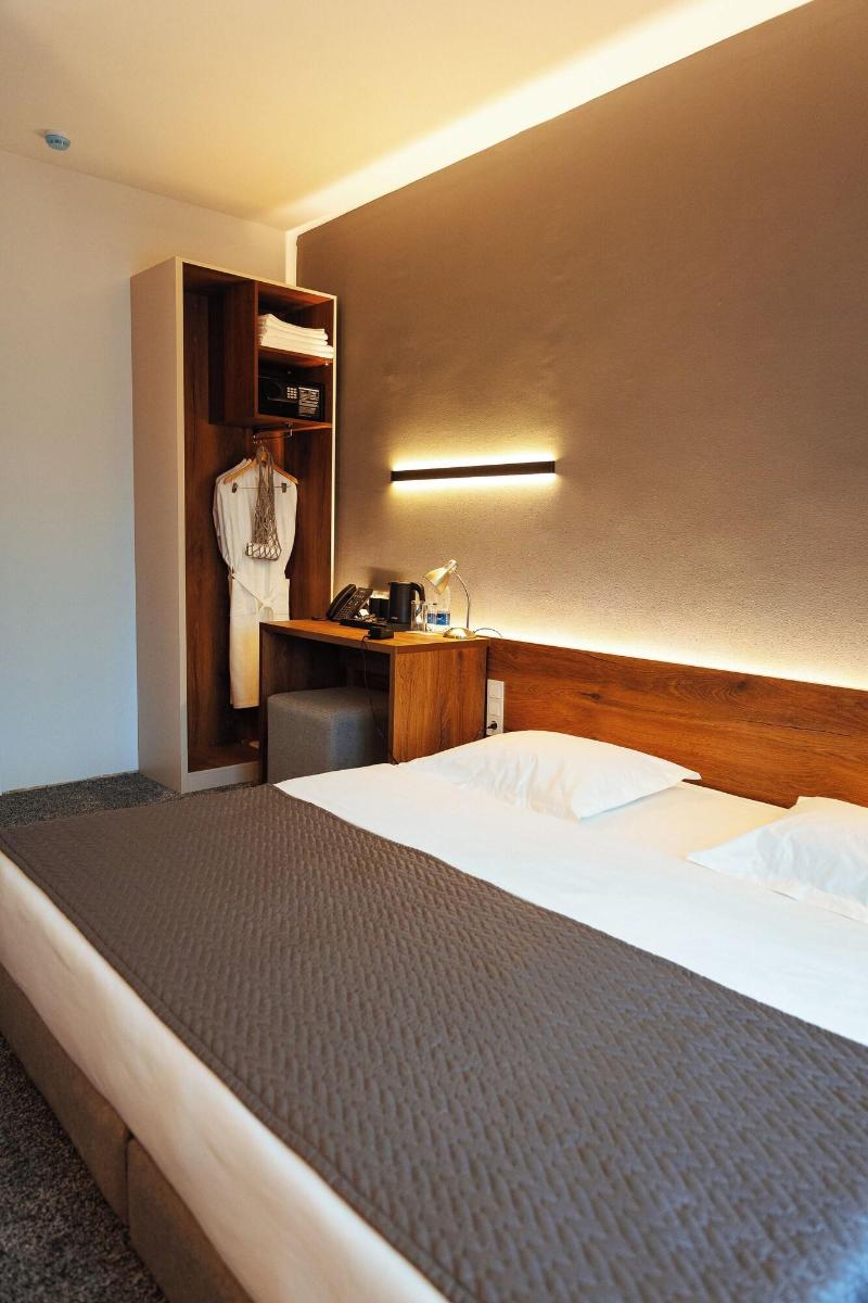 Duo Hotel By Futuro image