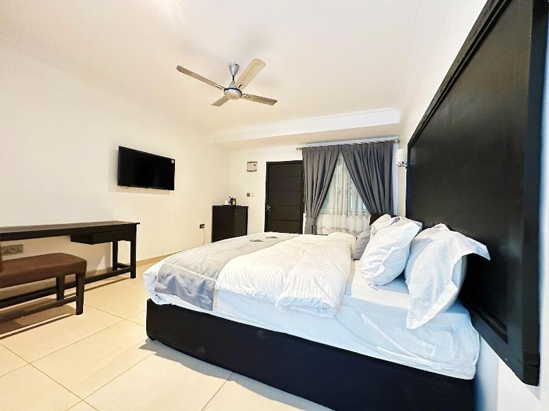 Fanco Hotel image 2