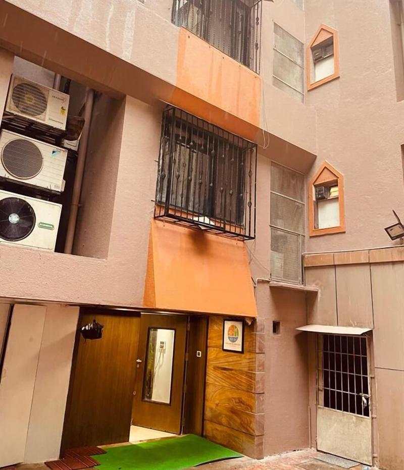 Tim Service Apartment Malad East image