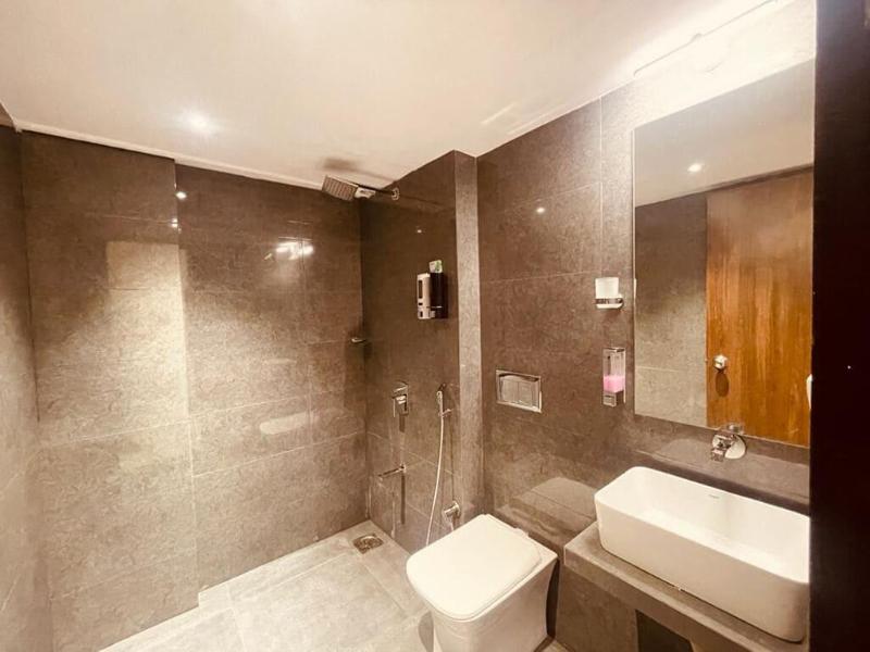 Tim Service Apartment Malad East image