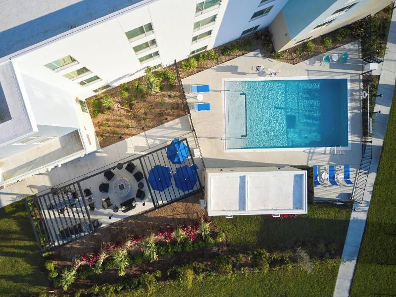 Towneplace Suites By Marriott Fort Myers Southeast image