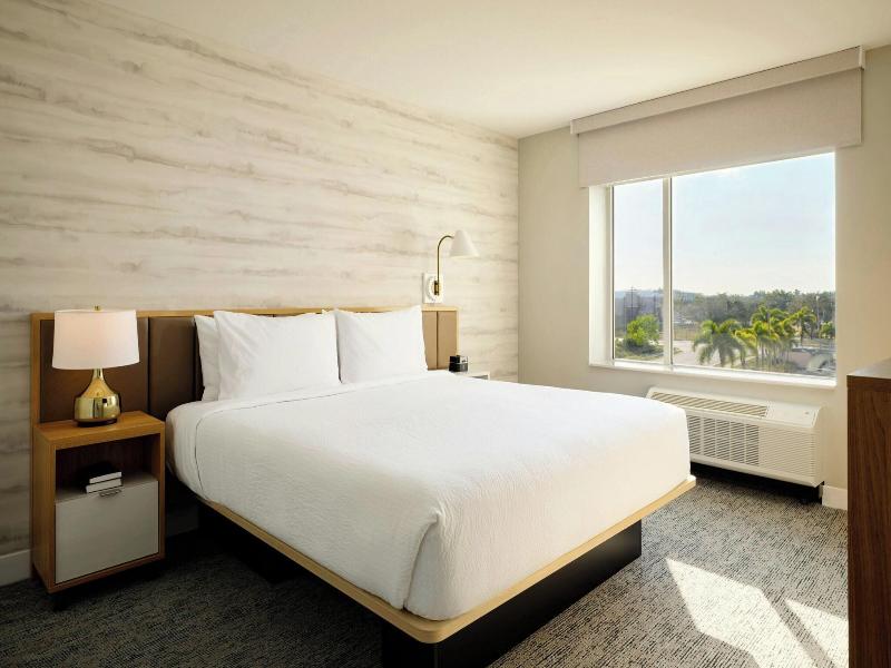 Towneplace Suites By Marriott Fort Myers Southeast image