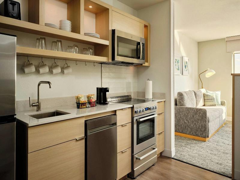 Towneplace Suites By Marriott Fort Myers Southeast image