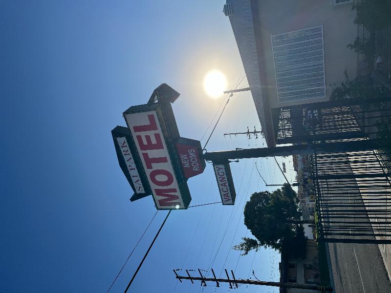 Sai Park Motel image