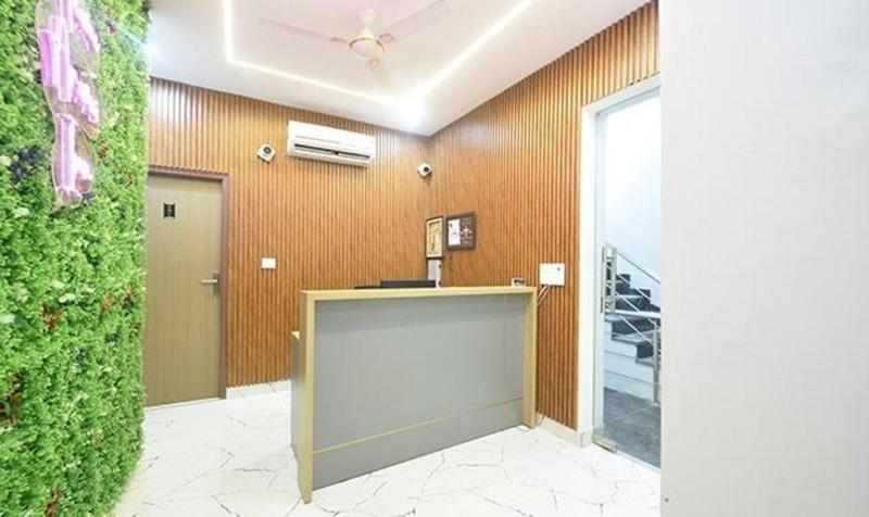 Fabhotel Aroma Inn image