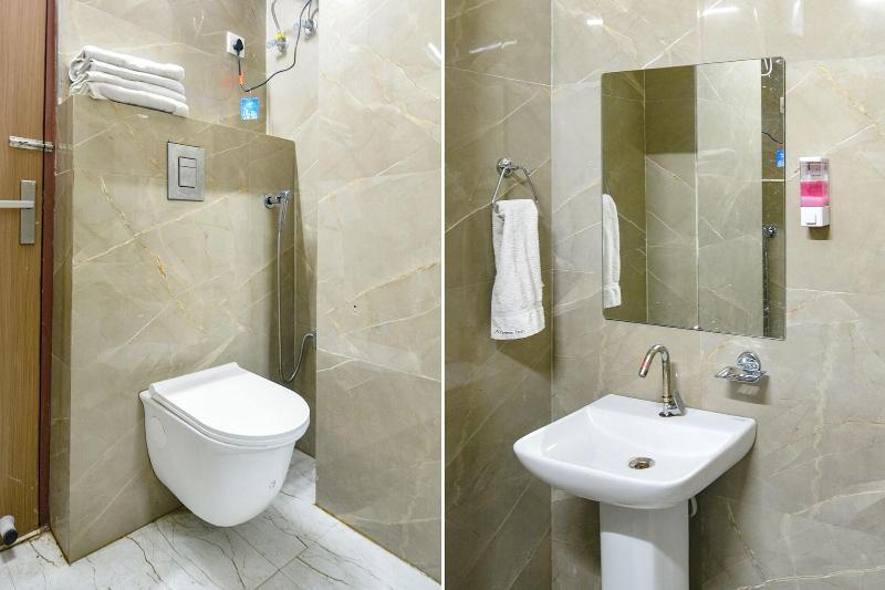 Fabhotel Aroma Inn image