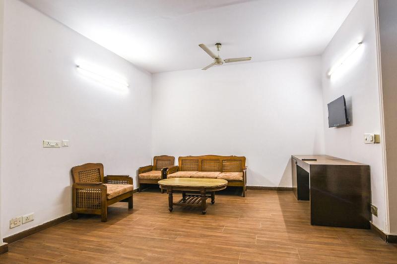 Fabhotel Sunrise Villa image