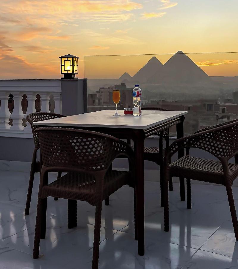 Asser Hotel Pyramids image