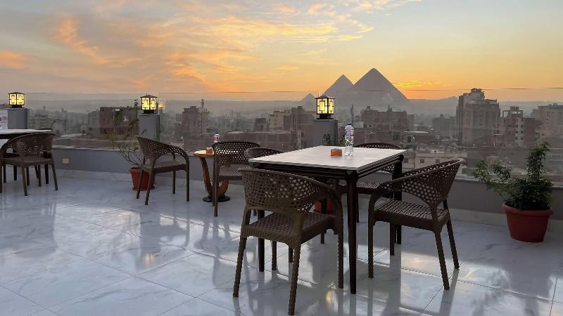 Asser Hotel Pyramids image