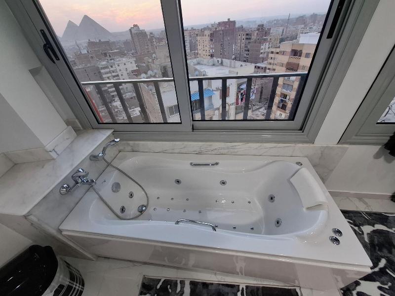 Asser Hotel Pyramids image