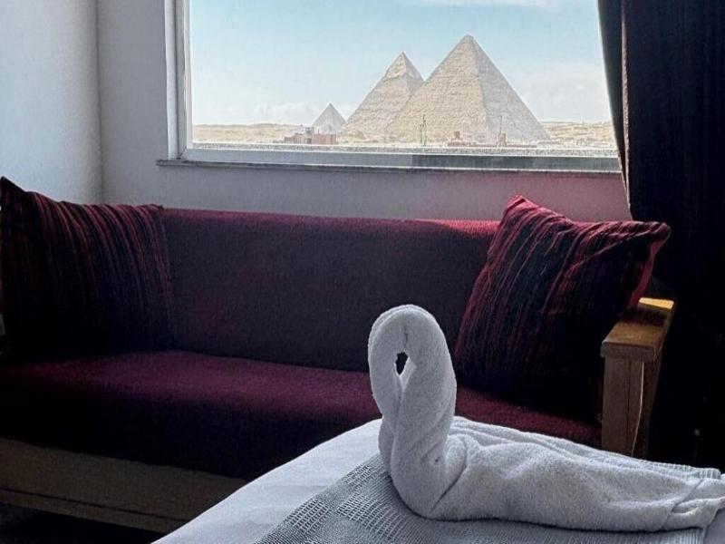 Asser Hotel Pyramids image