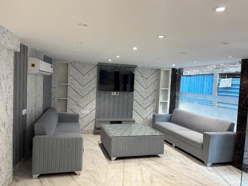 Hotel Cg International image