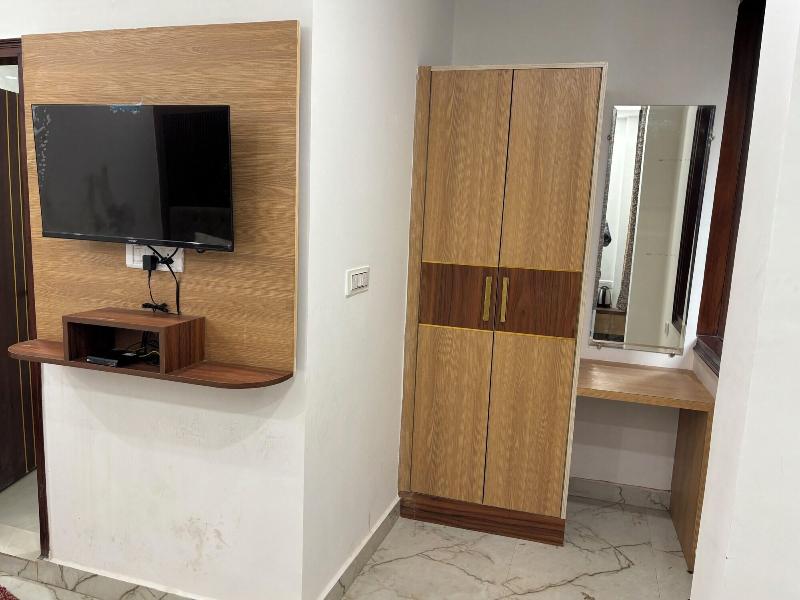 Hotel Cg International image
