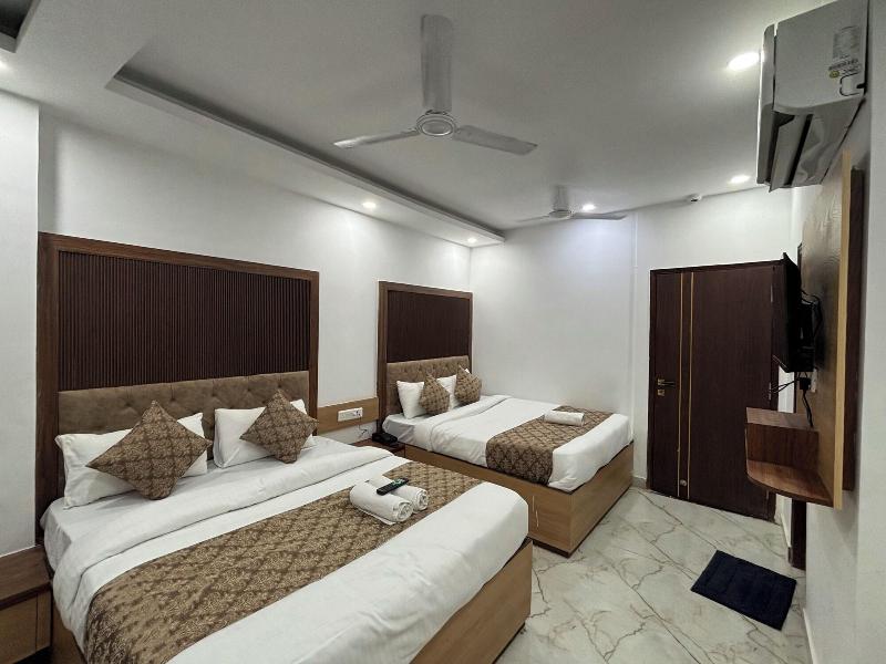 Hotel Cg International image