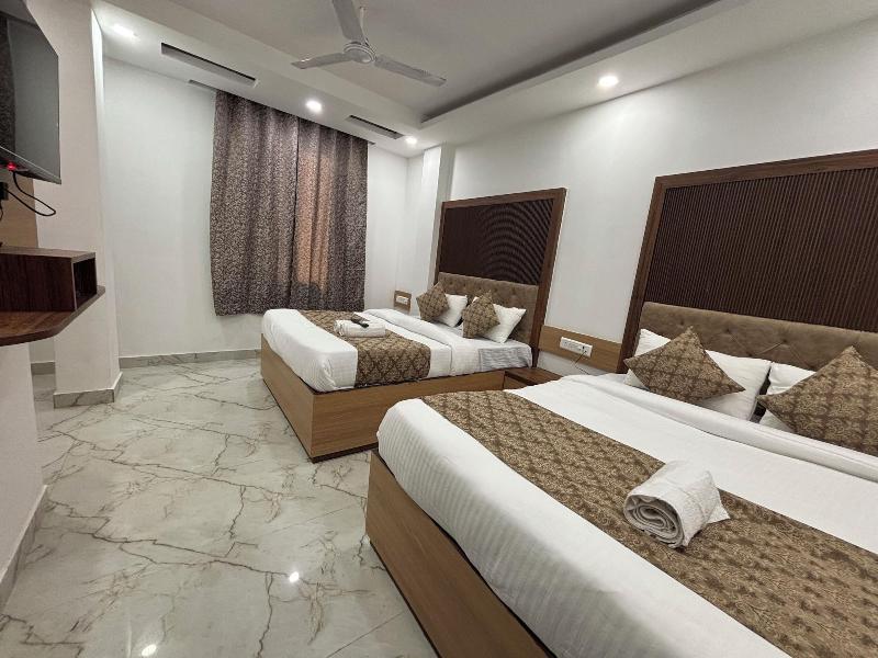Hotel Cg International image