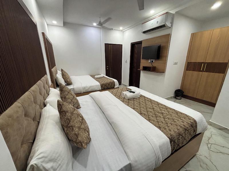 Hotel Cg International image