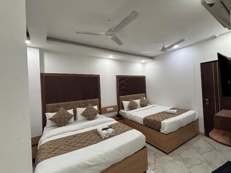 Hotel Cg International image