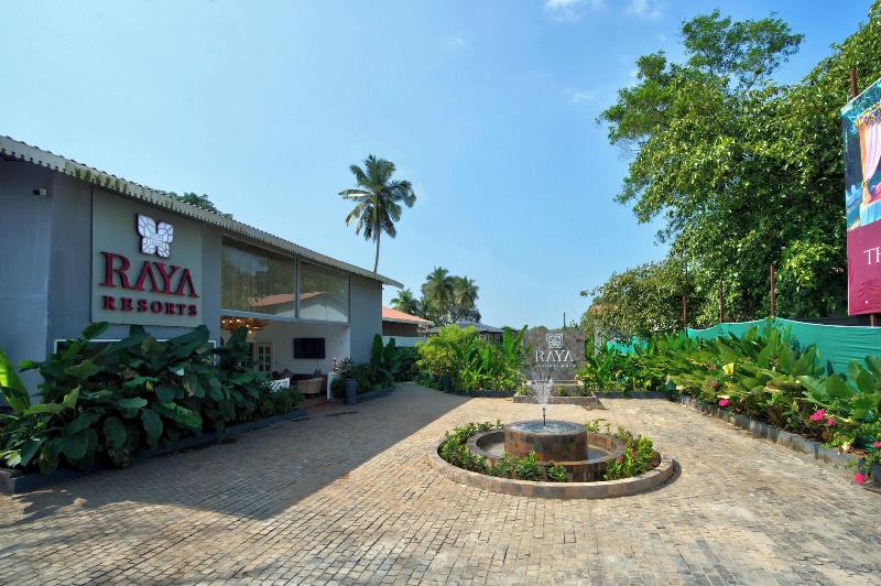 Raya Resorts image