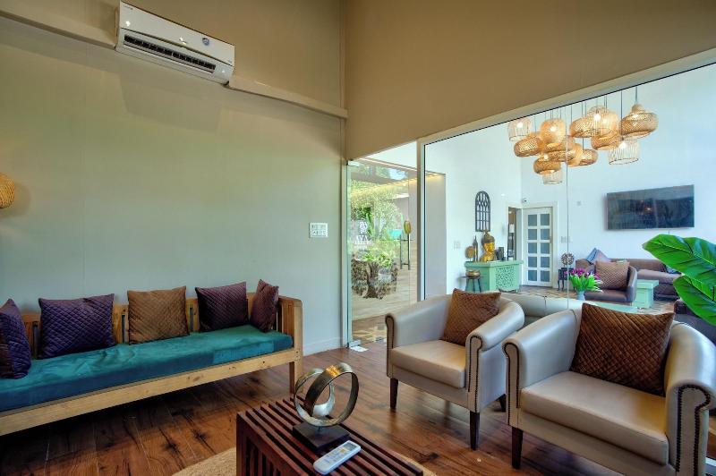 Raya Resorts image