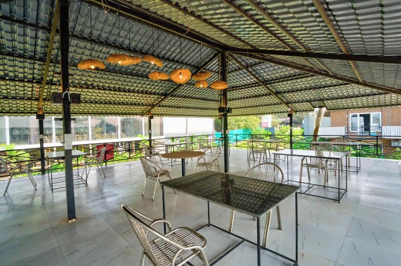 Raya Resorts image
