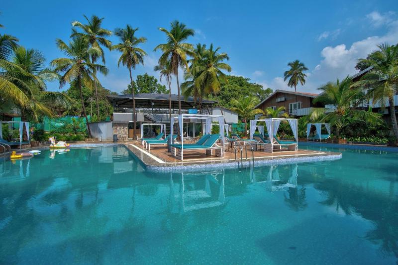 Raya Resorts image
