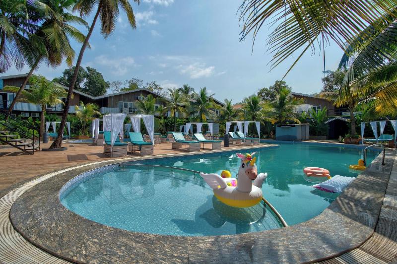 Raya Resorts image