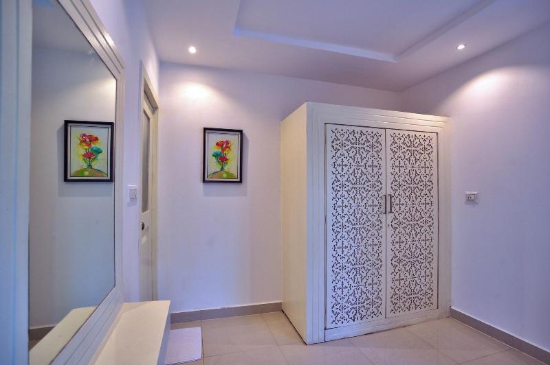 Raya Resorts image