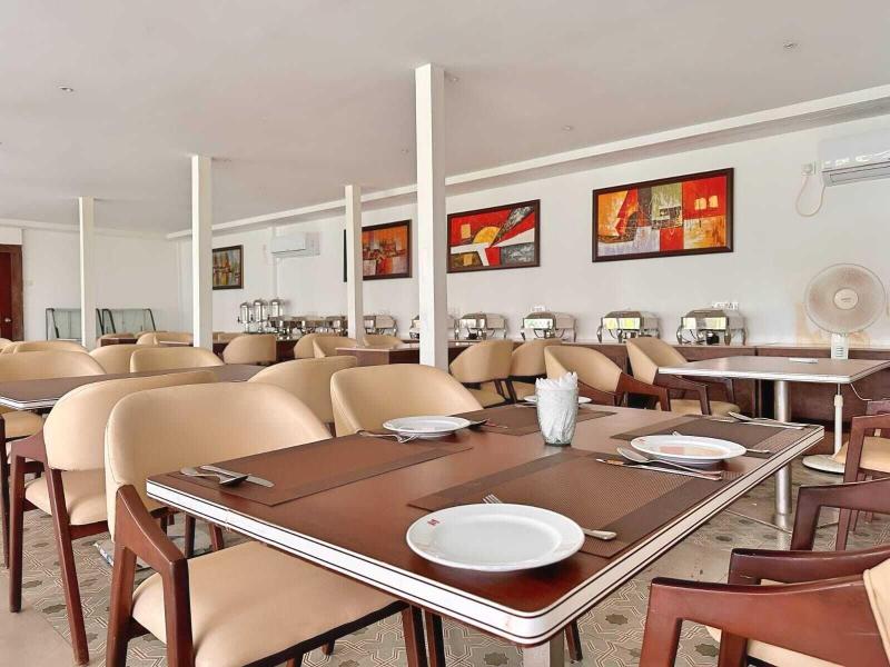 Raya Resorts image