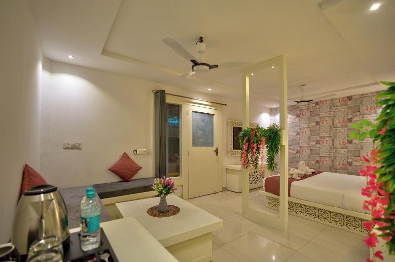 Raya Resorts image