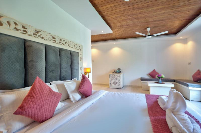 Raya Resorts image