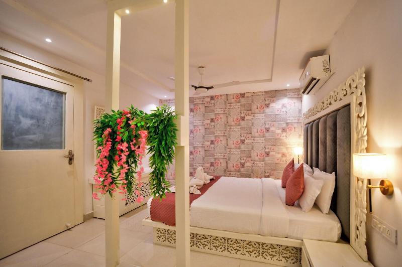 Raya Resorts image