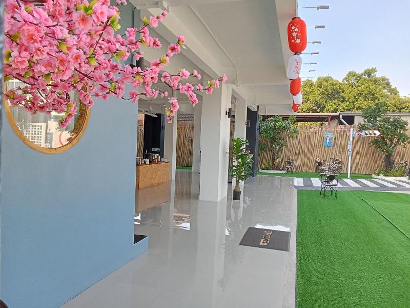 J Boutique Hotel — exterior view