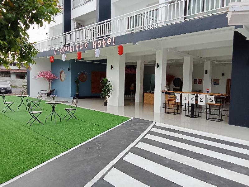 J Boutique Hotel — general view