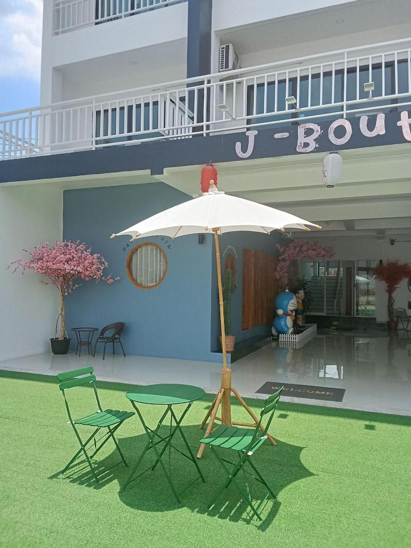 J Boutique Hotel image