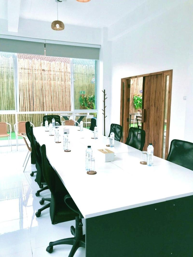 J Boutique Hotel image
