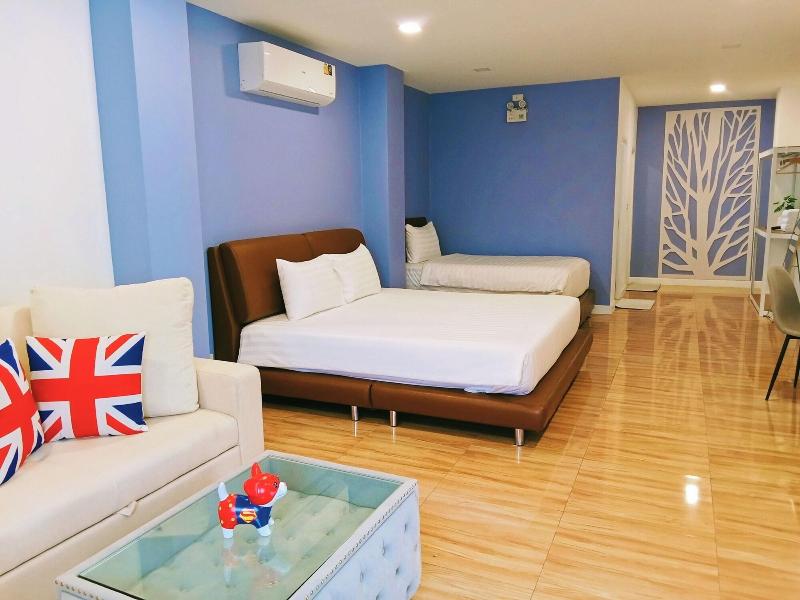 J Boutique Hotel image