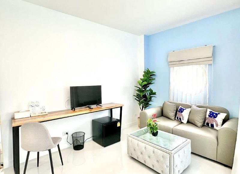 J Boutique Hotel image