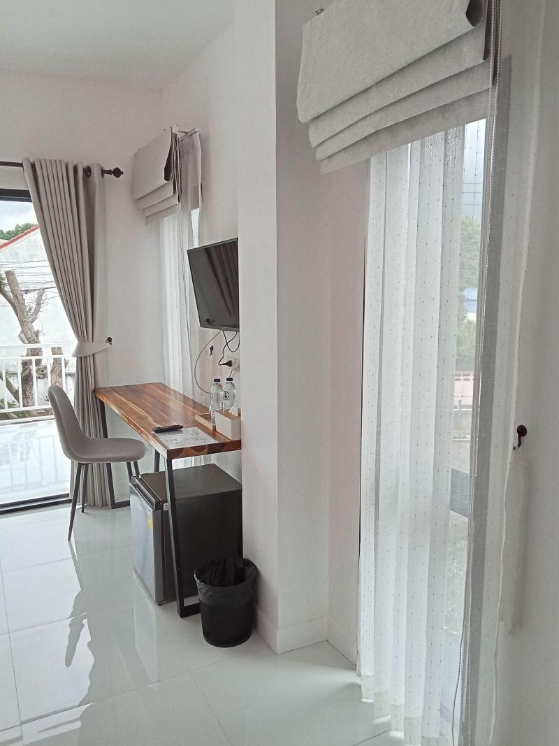 J Boutique Hotel image
