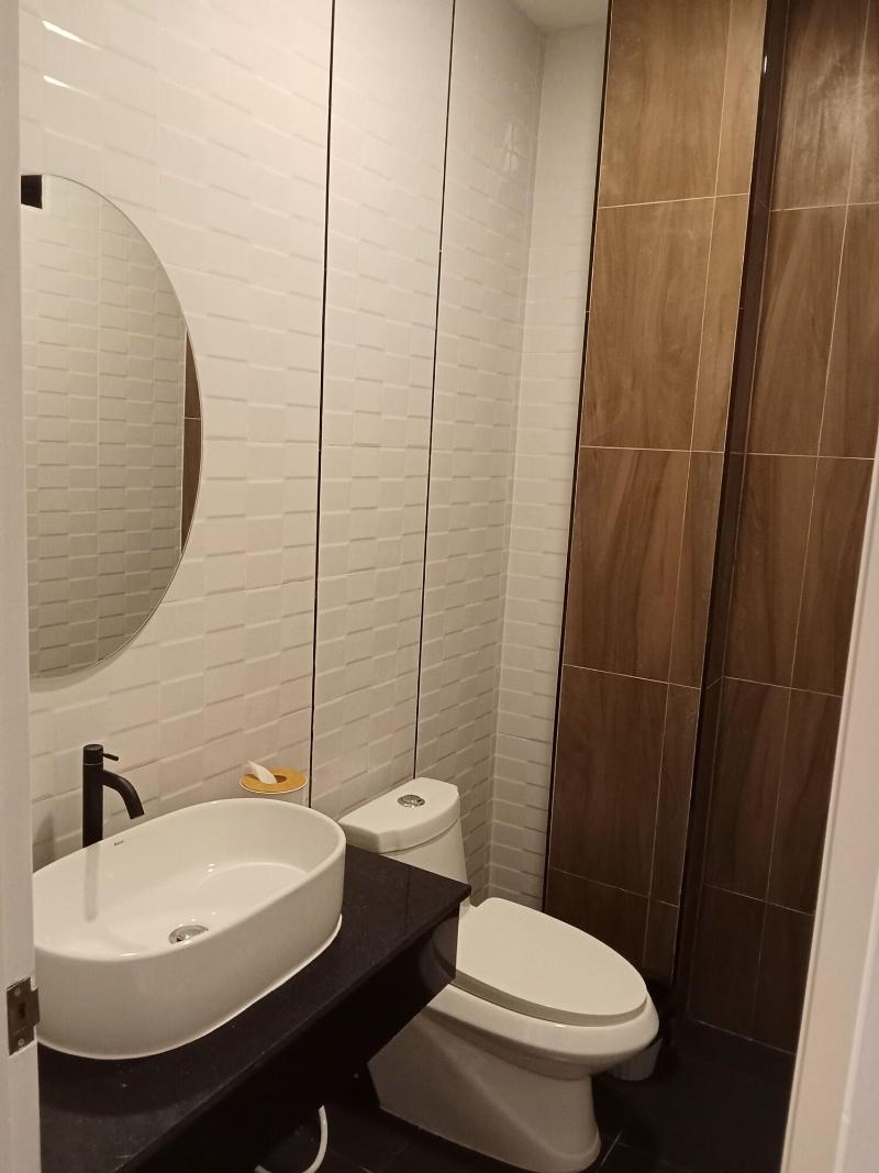 J Boutique Hotel image