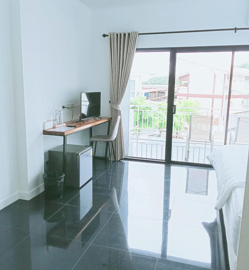 J Boutique Hotel image