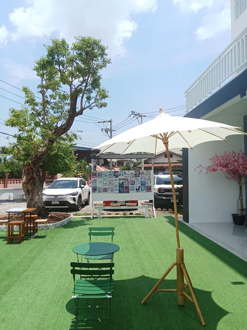 J Boutique Hotel image