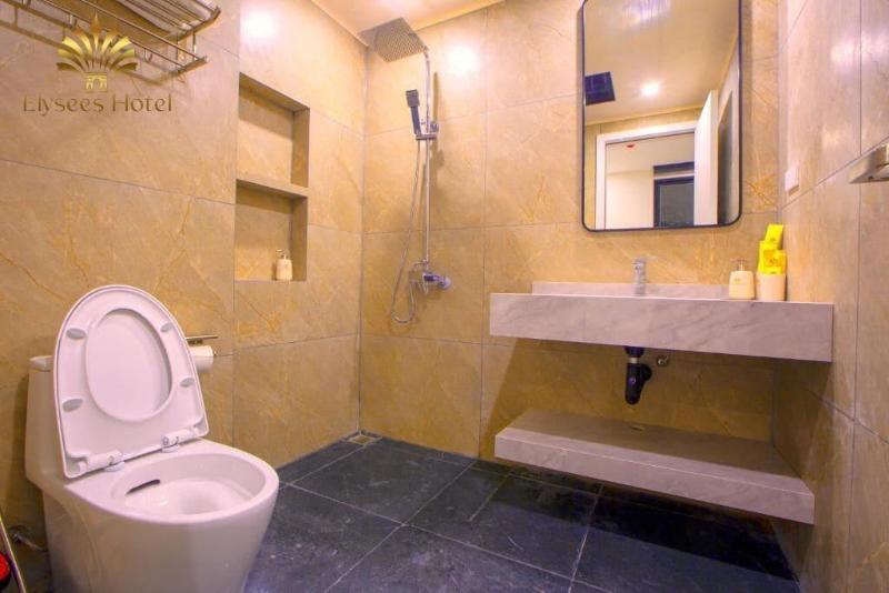 Elysees Hotel image